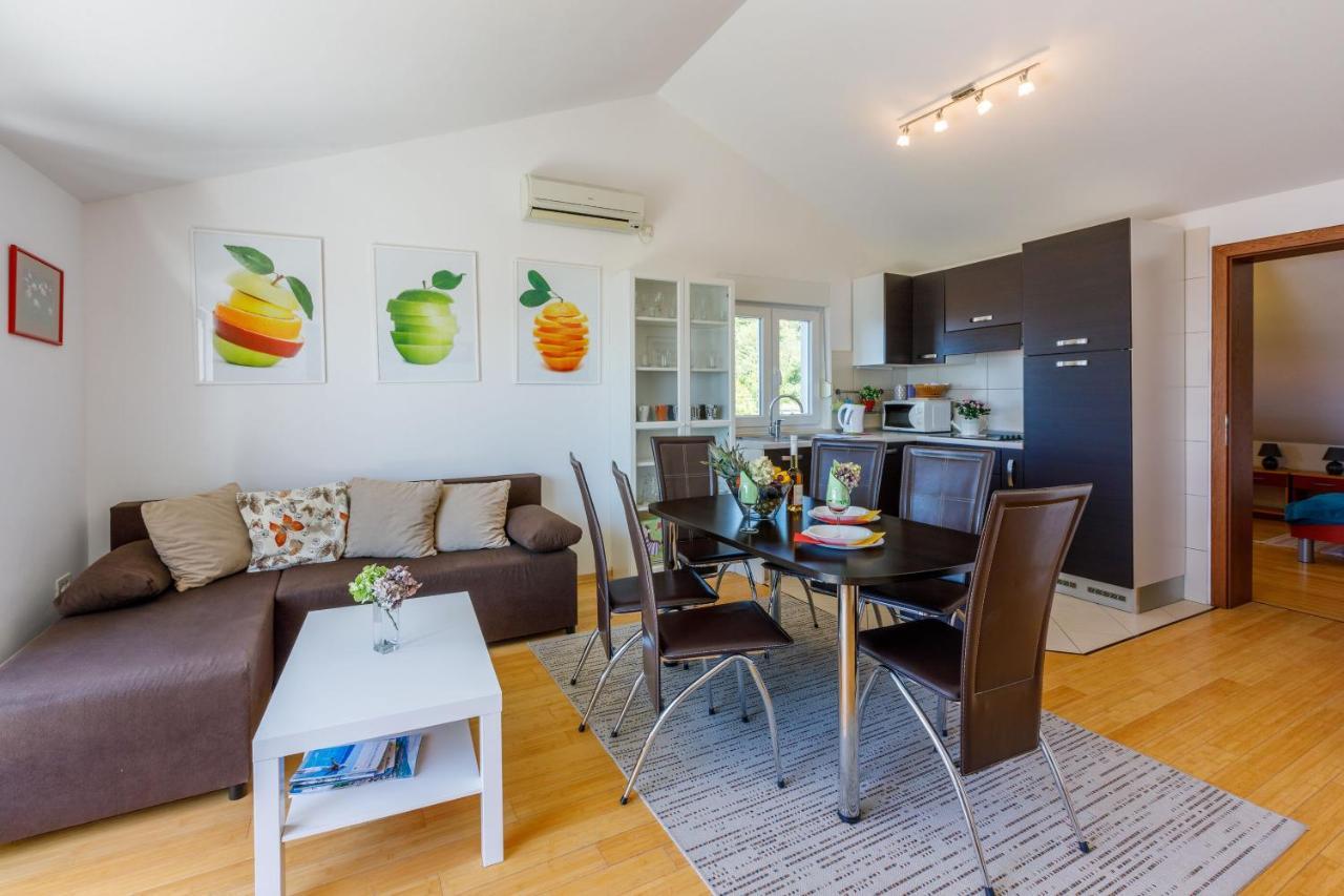 Apartments Robic Selce Luaran gambar