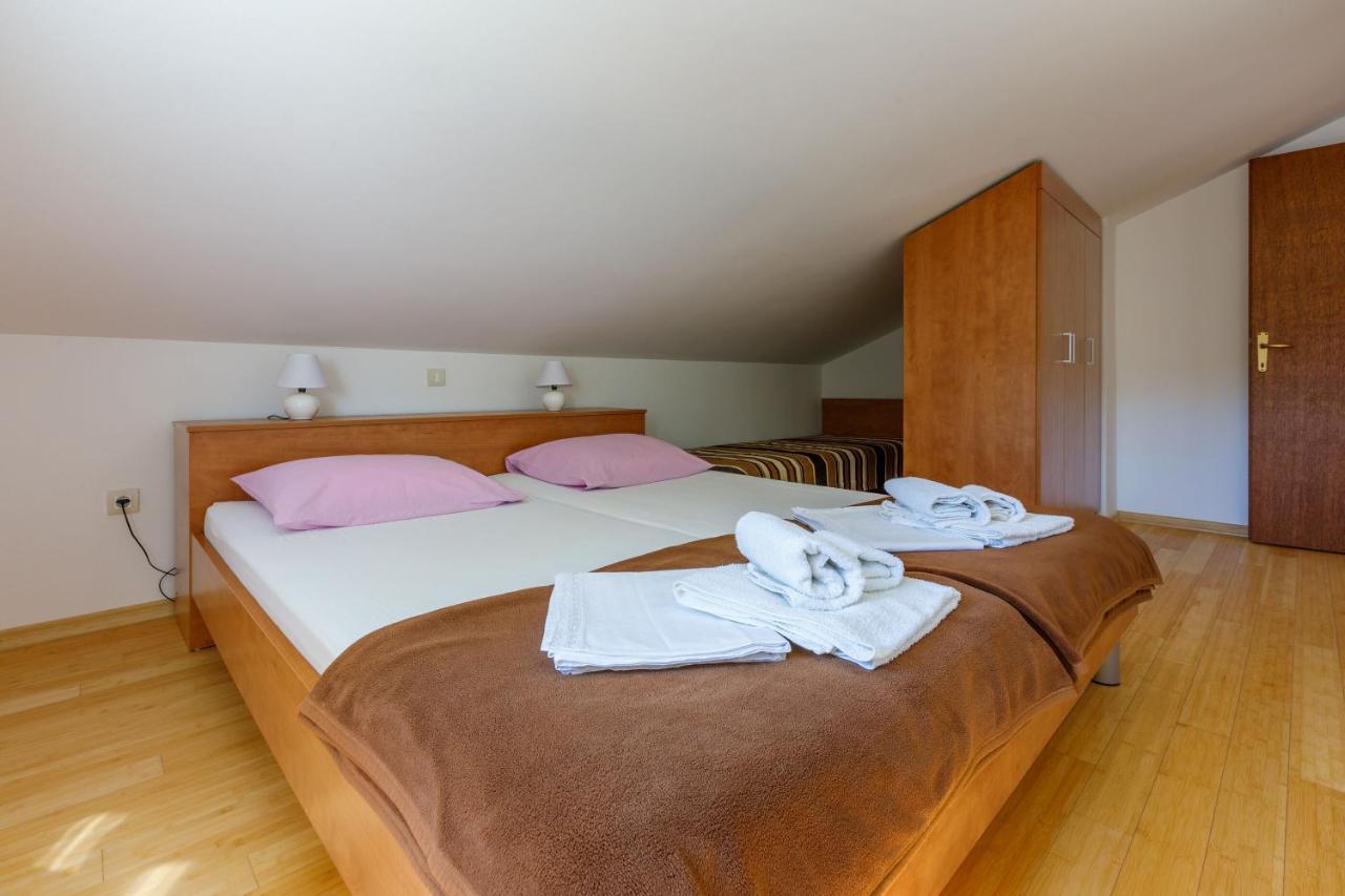Apartments Robic Selce Luaran gambar